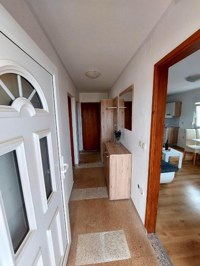 Apartman Zeljo Galizana Exterior photo